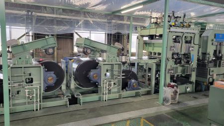 钢卷张力设备 - 钢卷张力设备